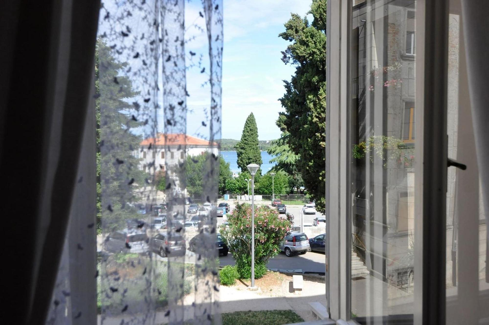 Amphiteater Art Apartman Pula Buitenkant foto